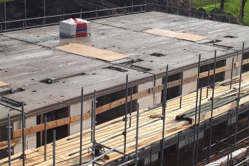 De nieuwbouw aan de Hoekbree in Assen vordert goed. Bekijk de voortgangswerkzaamheden hier.